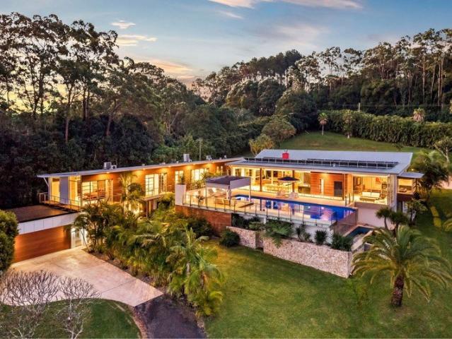Grand Scale Byron Bay Hinterland Entertainer with Resort Amenities, Guest Accommodation & Complete Privacy