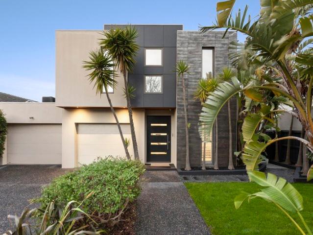 Grand Scale Splendour in Prized Precinct