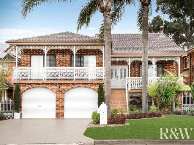 Grand Six Bedroom Residence with In Law Accommodation & Swimming Pool