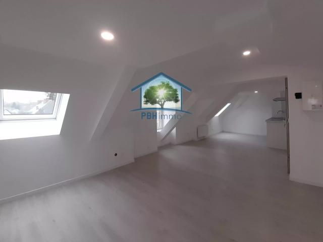 Grand studio 28,30 m² au centre du village de Eygurande