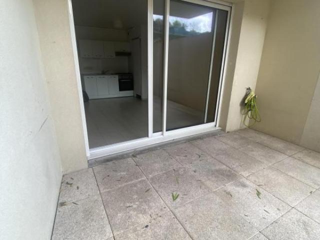 Grand Studio 40M2 Au RDC 13013 MARSEILLE