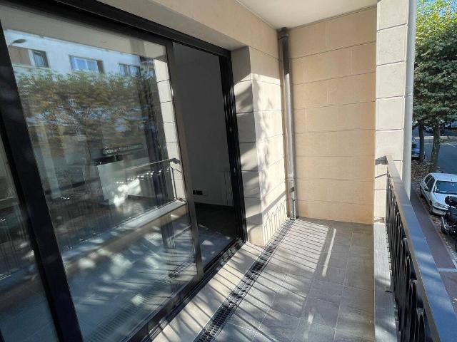GRAND STUDIO A LE PERREUX SUR MARNE PROCHE BORDS DE MARNE