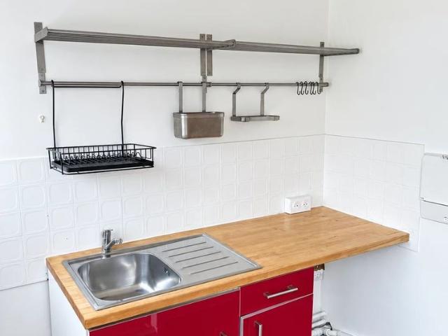 GRAND STUDIO DE 41 M² AVEC PARKING ET CAVE