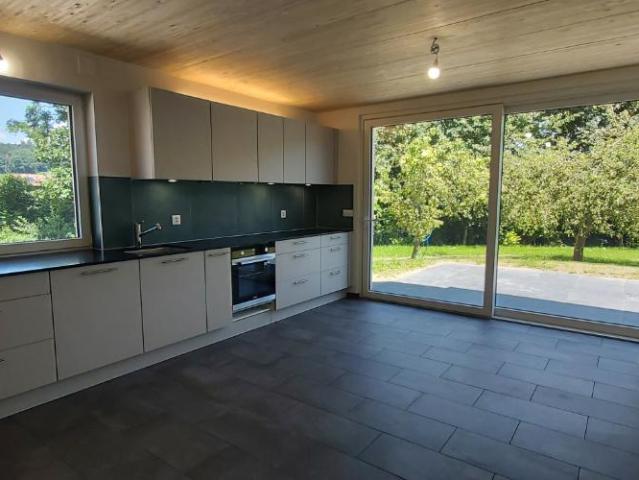 Grand studio en duplex de bon standing avec terrasse