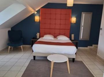 Grand studio meublé à louer au mois