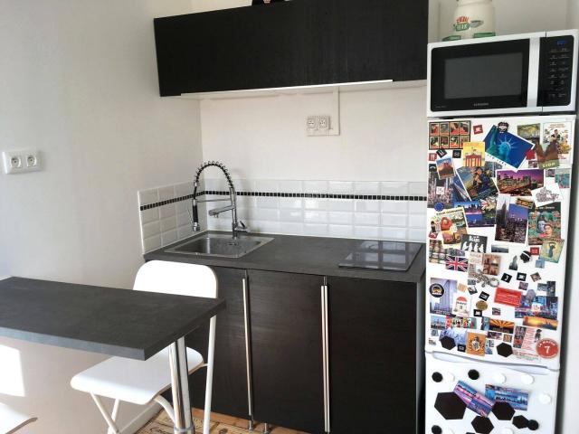 Grand studio meublé rénové – Étudiant – Lille Wazemmes