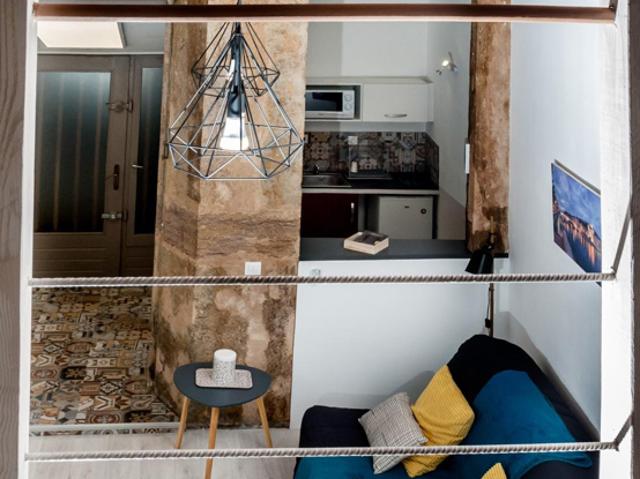 Grand Studio rue Terraille 69001