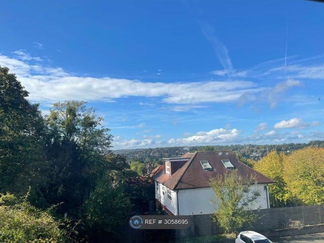 Grandeur Heights, Purley CR8, 3 bed flat to rent, £2,150 pcm | PrimeLocation