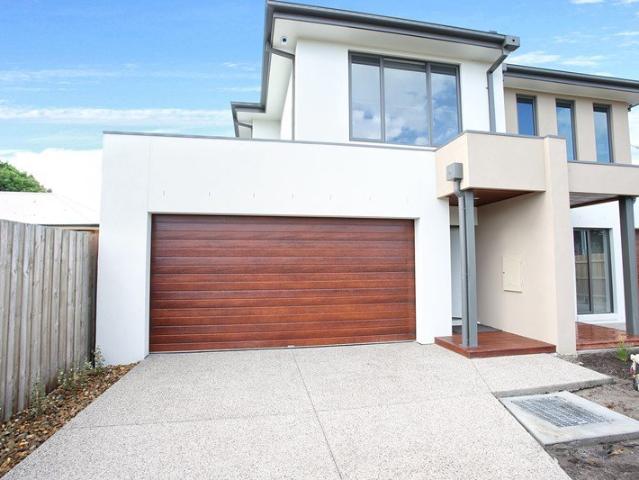 GRANDEUR LIVING WITHIN THE GOLDEN SQUARE OF EDITHVALE