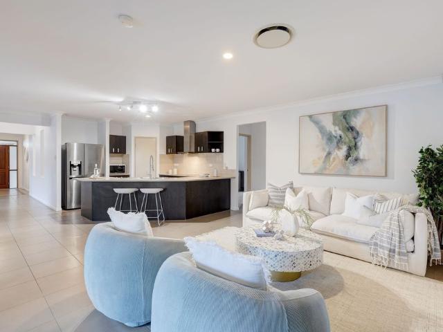 Grandeur Modern Family Home Pool, Ducted Air +Studio