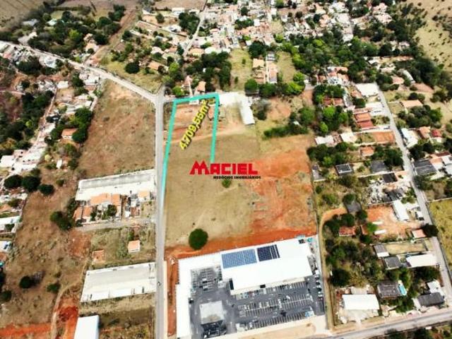 Grande Área, aceita Permuta. Localizada na região de Expansão em São José dos Campos
