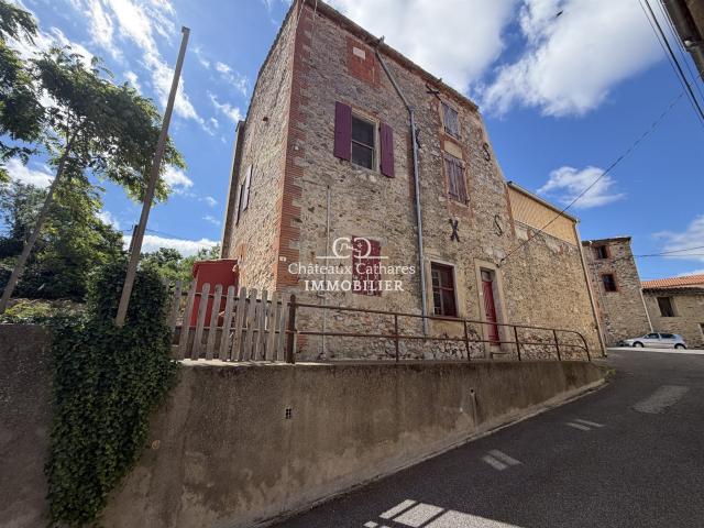Grande bâtisse avec fort potentiel 76m² Montner