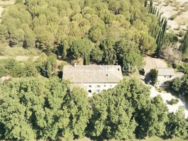 Grande Bastide avec dépendance au calme absolu