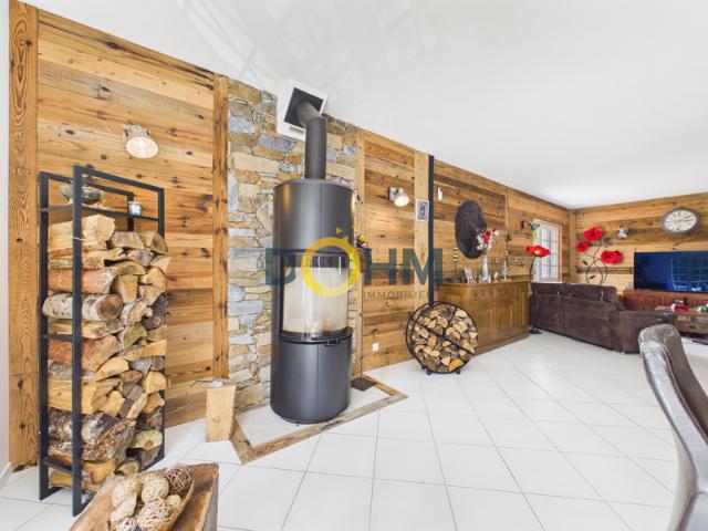 Grande et belle maison nichée au coeur des monts du pilat