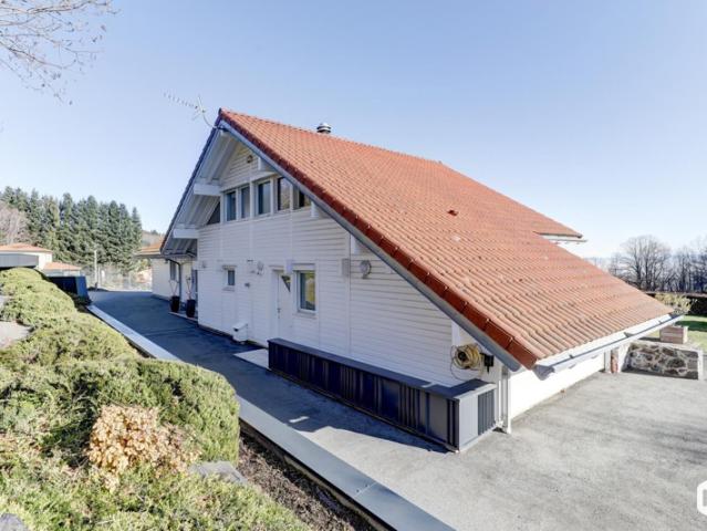 Grande et belle maison dans un cadre exceptionnel