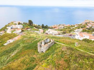 Grande Oportunidade, Moradia e Terreno com vista mar definit. 65m² Ribeira Brava