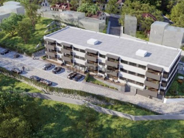 GRANDE OPORTUNIDADE DE INVESTIMENTO! TERRENO COM 4773 M2 PROJETO APROVADO PARA CONSTRUÇÃO DE 28 APARTAMENTOS COM CAPACIDADE DE MAIS 7 APARTAMENTOS, CAMPO DE TENIS, PADEL E DE FUTEBOL EM FANZERES