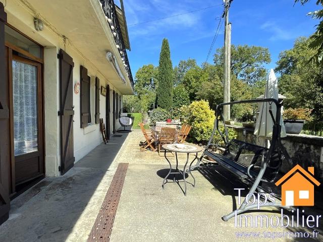 Grande maison au calme, proche Villeneuve, avec garage, jard. 220m² Villeneuve
