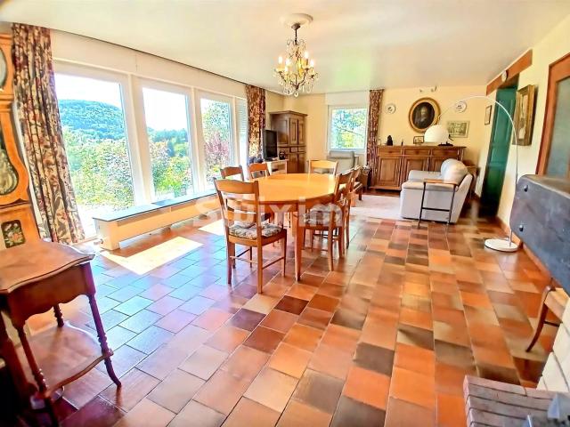 Grande maison avec 8 chambres à Champagnole 276m² Champagnole