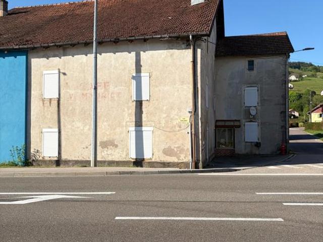 Grande maison avec gros potentiel de rénovation