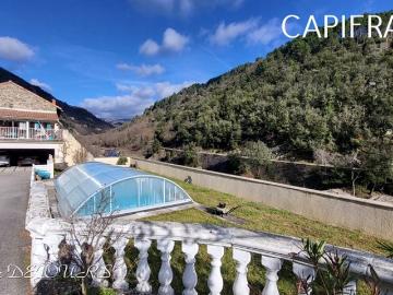 GRANDE MAISON avec piscine Idéal pour 2 familles souhaitant partager des espaces extérieurs communs ou projet de location