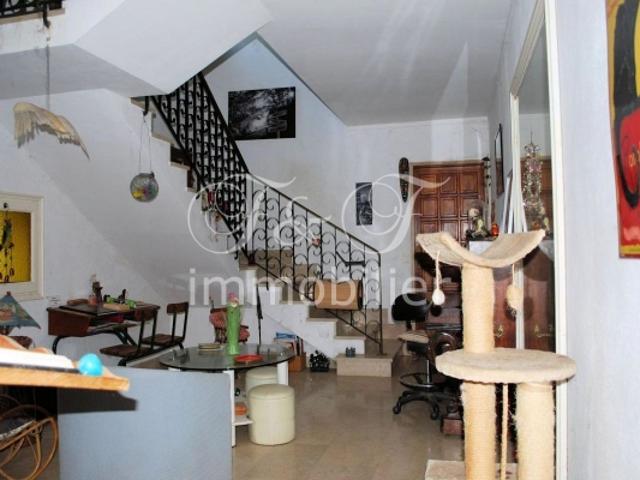 Grande maison avec terrain proche centre ville