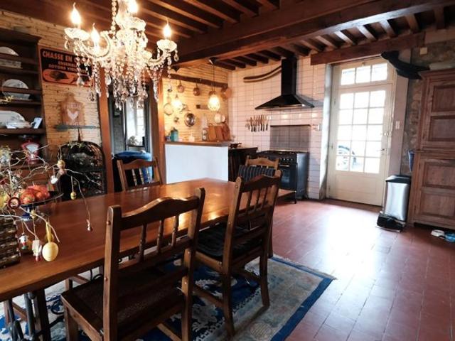 Grande maison avec vue imprenable à vendre dans le Morvan