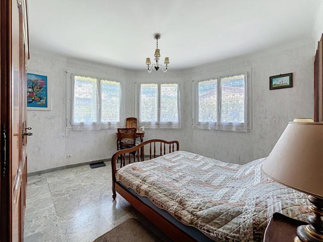 Grande maison à Prades ? 138 m2 habitables, piscin