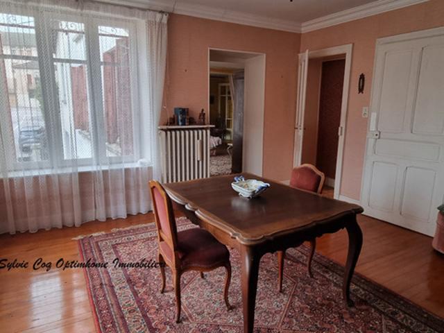 Grande maison à renover