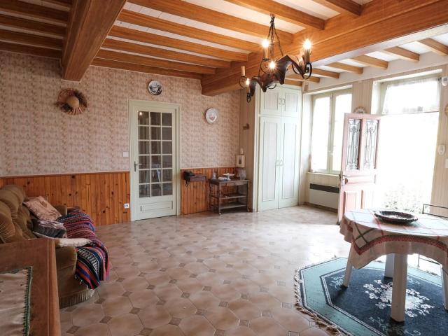 Grande maison à vendre à Onlay