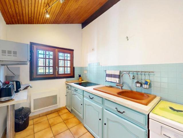 Grande maison basque sur parcelle de 15.000 m2