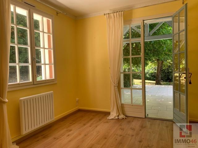 Grande maison bourgeoise au c?ur d?un magnifique parc arboré 303m² Alvignac