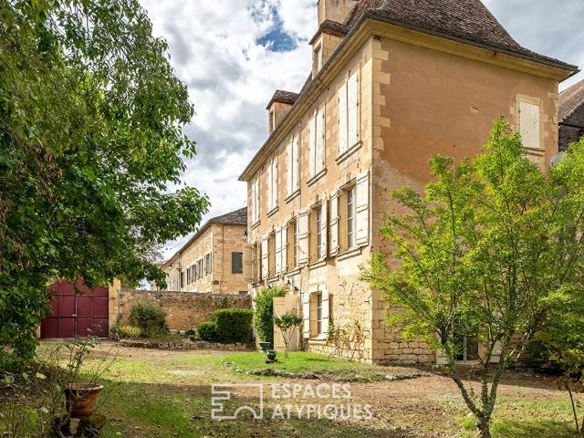 Grande maison bourgeoise au coeur d'une bastide 244m² Beaumontois en Périgord