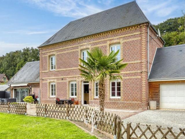 Grande maison Bourgeoise avec terrain de 1 hectare et 212m² Saint Aubin sur Scie
