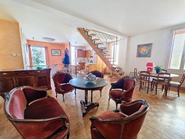 Grande maison centre Grenoble 197m² Grenoble