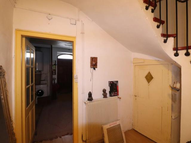 Grande maison coeur de village 5P 160 m2 160m² Lézan