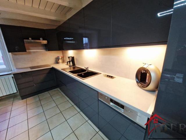 Grande Maison de Famille Rénovée 225 m2 avec Salle de Jeu
