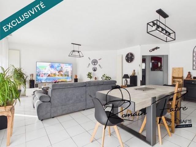 Grande maison de plain pied avec 4 chambres, 1 bureau et belle parcelle