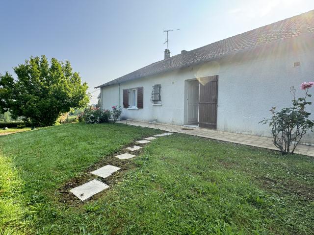 Grande maison de village 215 m2 Vallée des Peintres / Proche Crozant et Lac de Chambon