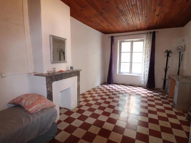 Grande maison de Village
