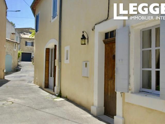 Grande maison de village provençal