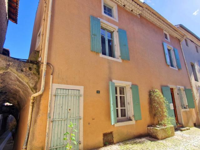 Grande Maison de village T9 avec patio, terrasse et dépendances