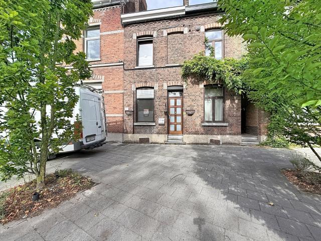 Grande maison d'habitation possibilité de colocation à 7000 Mons • Loyer: 450 €