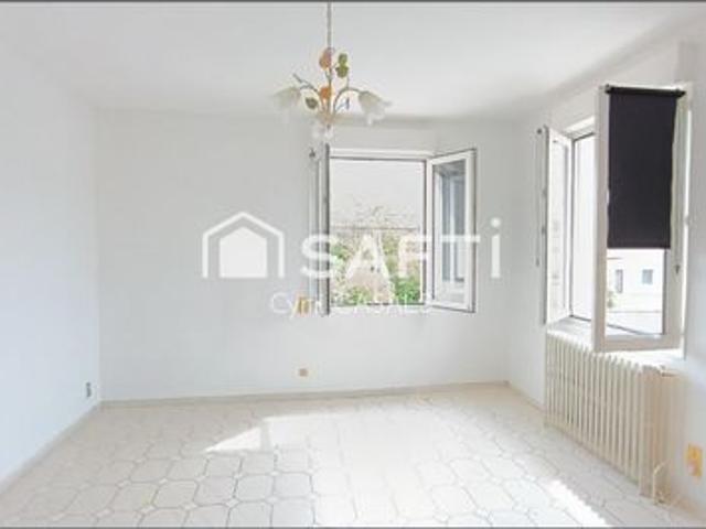 Grande maison d'habitation 4 chambres de 138 m2