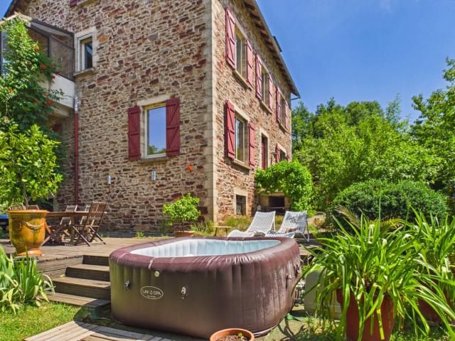 Grande Maison En Pierre T6 175m² Rodez