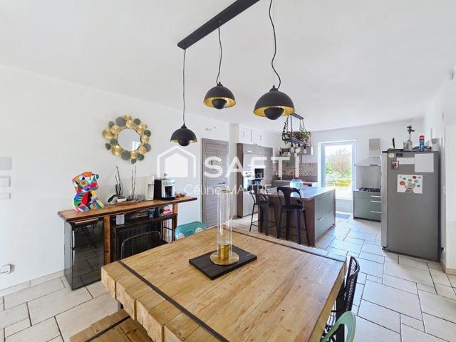180 m² • 5 chambres • Piscine chauffée • Sous sol de 116 m²