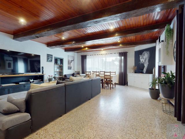 Grande maison familiale 286 m2 15 min de Dole / secteur Tavaux fort potentiel