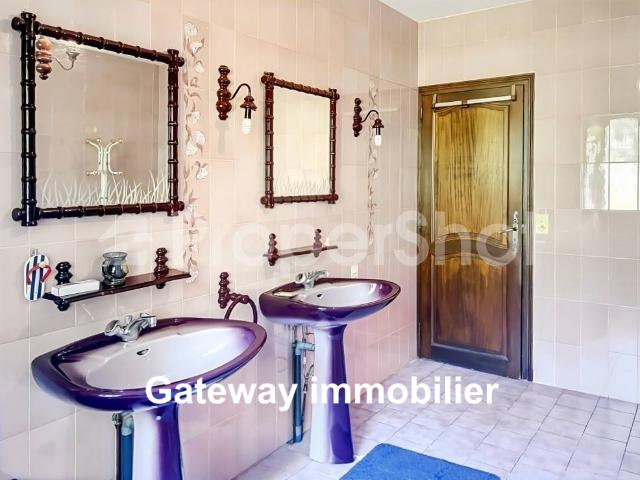 Grande maison familiale à vendre à Courpière 250 m2 habitables