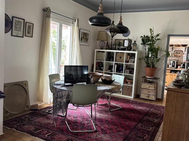 Grande maison familiale avec local commercial 259m² Bellocq