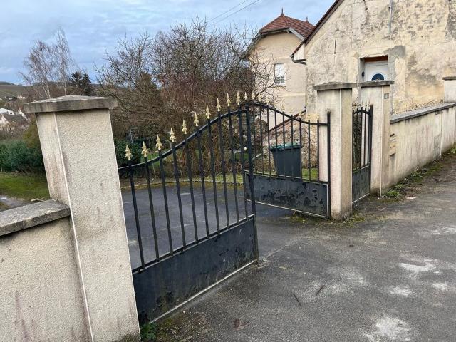 Grande Maison Familiale avec 1000m² de terrain